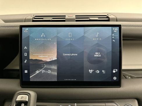 Used 2025 Land Rover Defender 110 S AWD/4WD image 26
