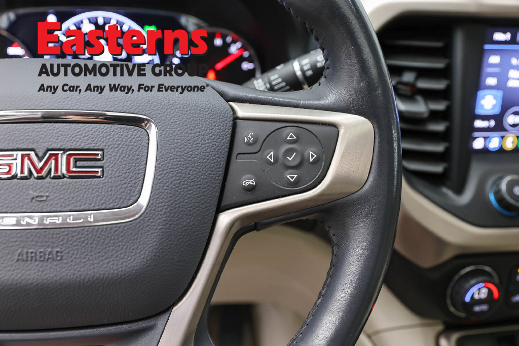 Used 2022 GMC Acadia Denali w/ Denali Technology Package AWD/4WD image 17