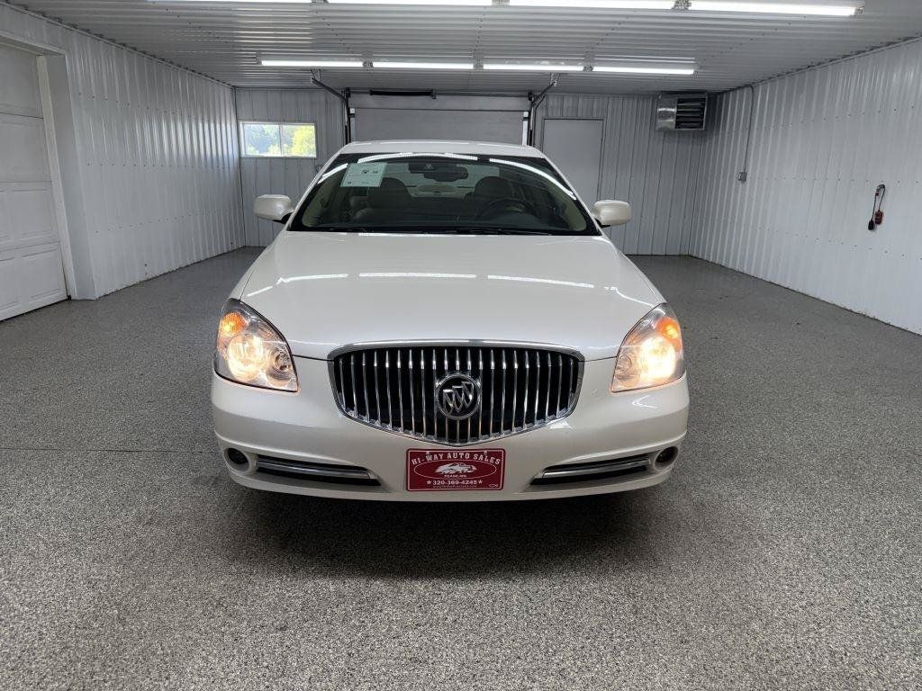 Used 2010 Buick Lucerne CXL FWD image 2