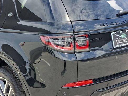 New 2026 Land Rover Discovery Sport Landmark AWD/4WD image 9