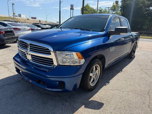 Used 2014 RAM 1500 Lone Star RWD image 3