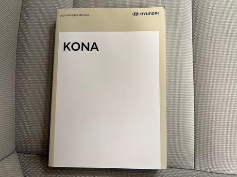Used 2025 Hyundai Kona SEL AWD/4WD image 34
