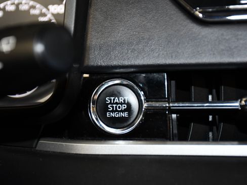Used 2022 Mitsubishi Outlander SE AWD/4WD image 24