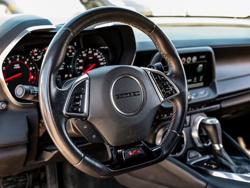 Used 2016 Chevrolet Camaro SS image 13