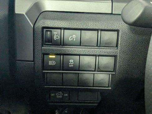 Used 2025 Toyota Tacoma TRD Sport AWD/4WD image 13