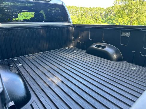 Used 2023 Toyota Tundra Platinum AWD/4WD image 59