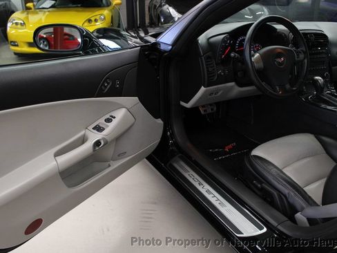 Used 2008 Chevrolet Corvette Convertible w/ Preferred Equipment Group RWD image 9
