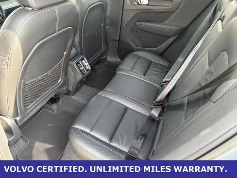 Certified 2023 Volvo XC40 B4 Plus image 29