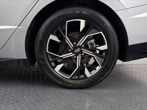 Used 2025 Hyundai Sonata SEL FWD image 31