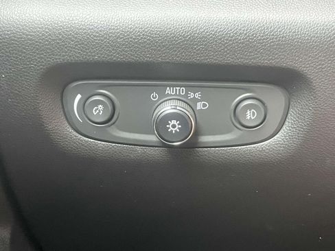 Used 2021 Chevrolet Traverse LT AWD/4WD image 20