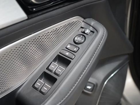 Used 2023 Acura MDX SH-AWD image 20