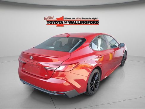 Used 2025 Toyota Camry SE FWD image 12