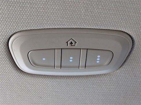 Used 2021 RAM 1500 Laramie w/ Off Road Group image 32