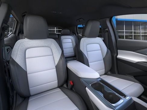 New 2026 Chevrolet Equinox EV LT image 16
