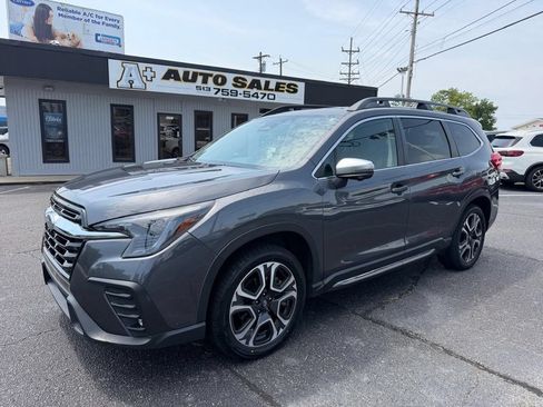 Used 2023 Subaru Ascent Limited w/ Technology Package AWD/4WD image 2
