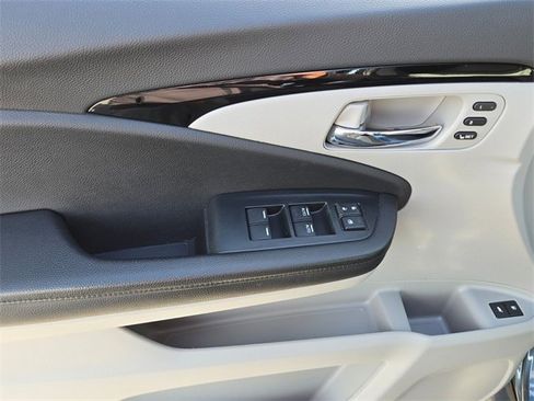 Certified 2022 Honda Pilot Touring image 26