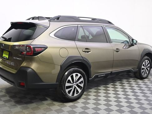 Certified 2023 Subaru Outback Premium image 7