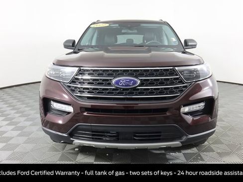 Certified 2022 Ford Explorer XLT w/ Equipment Group 202A image 10