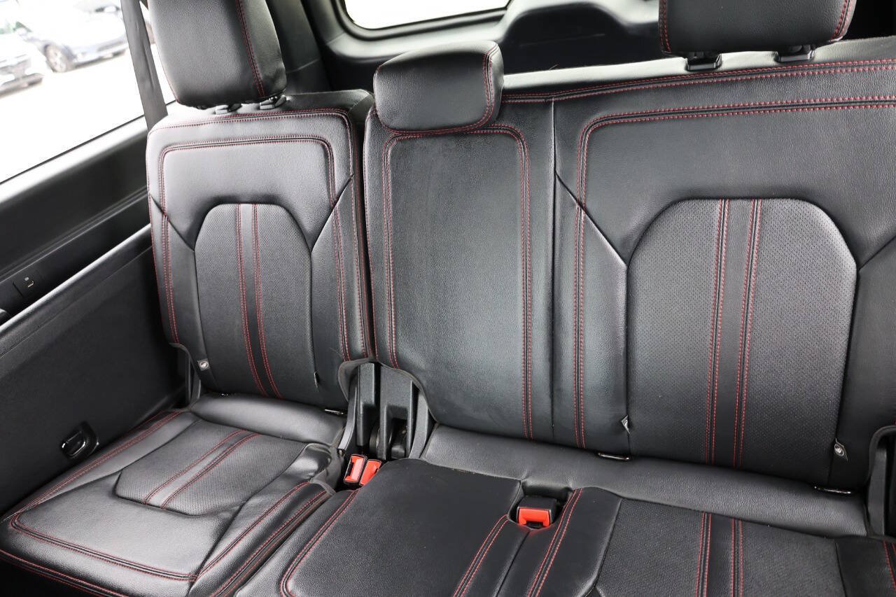 Used 2022 Ford Expedition Max Limited AWD/4WD image 17