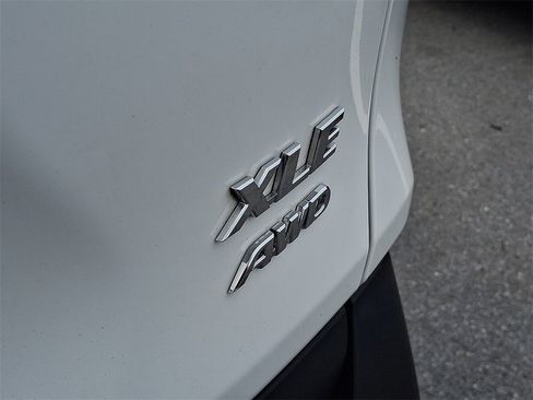 Used 2022 Toyota RAV4 XLE image 30