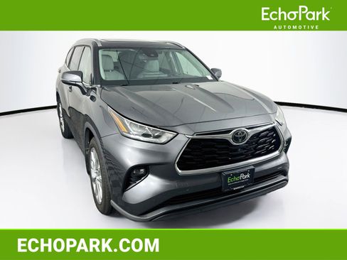 Used 2020 Toyota Highlander Limited AWD/4WD image 1