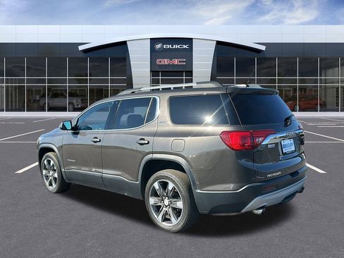 Used 2019 GMC Acadia SLT w/ LPO, Floor Liner Package image 3