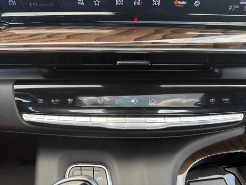 Used 2024 Cadillac Escalade Sport Platinum w/ LPO, ONYX Package AWD/4WD image 27
