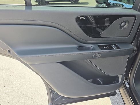 New 2025 Lincoln Aviator 2WD w/ Equipment Group 101A image 12