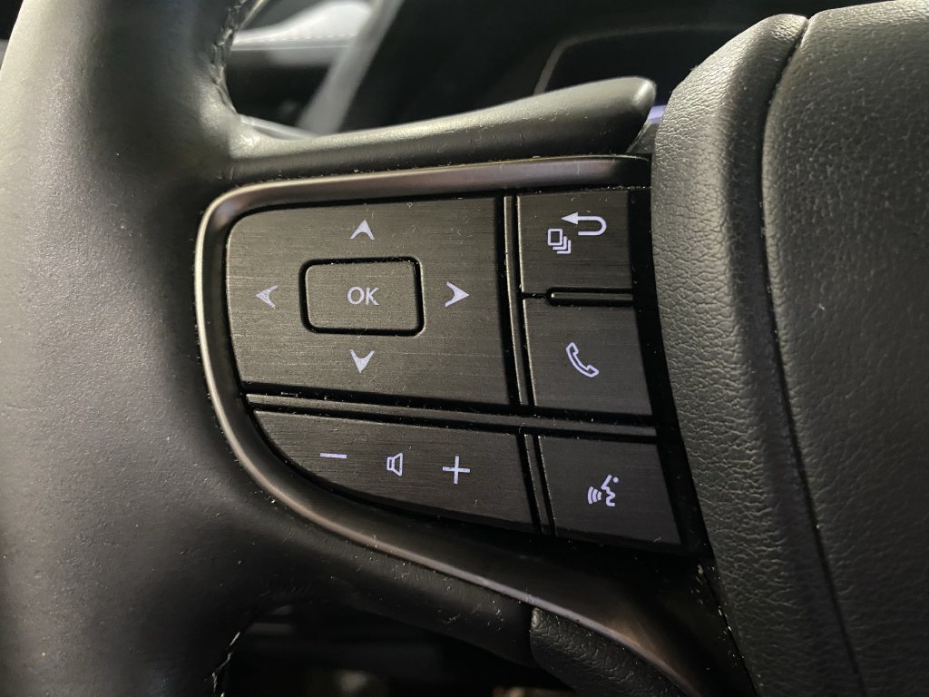 Used 2019 Lexus LS 500 w/ Accessory Package (Z2) RWD image 15