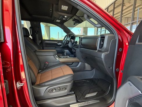 Used 2026 Chevrolet Silverado 1500 High Country RWD image 36