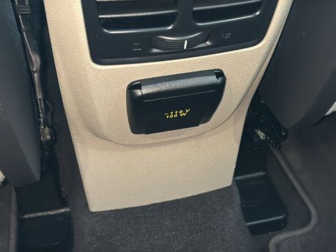 Used 2017 Ford Escape Titanium image 7