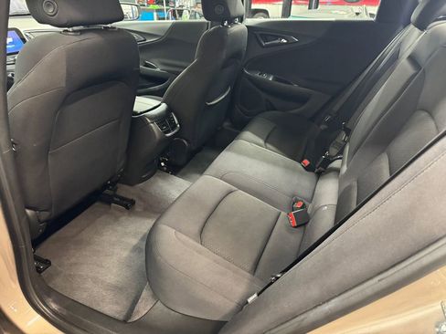 Used 2023 Chevrolet Malibu LT FWD image 15
