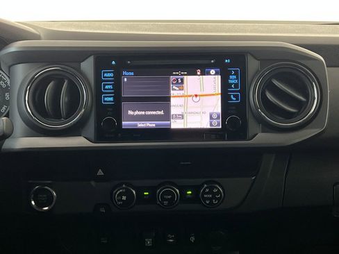 Used 2019 Toyota Tacoma TRD Off-Road RWD image 21