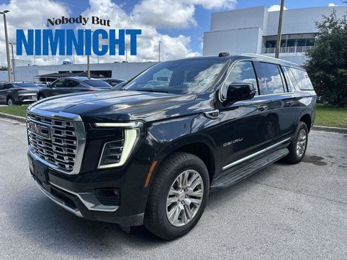 Used 2025 GMC Yukon XL Denali AWD/4WD image 1