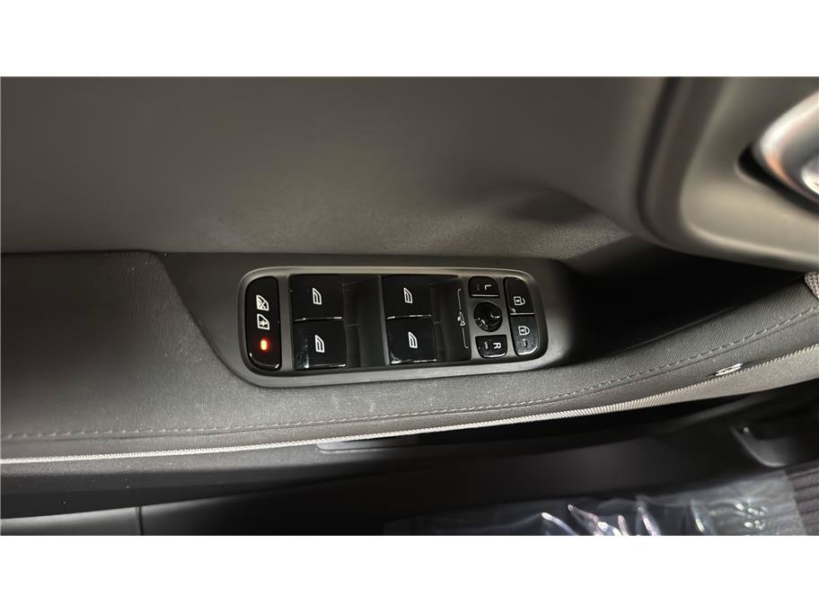 Used 2024 Polestar Polestar 2 AWD/4WD image 36