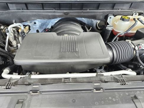 Used 2021 Chevrolet Tahoe Z71 AWD/4WD image 17