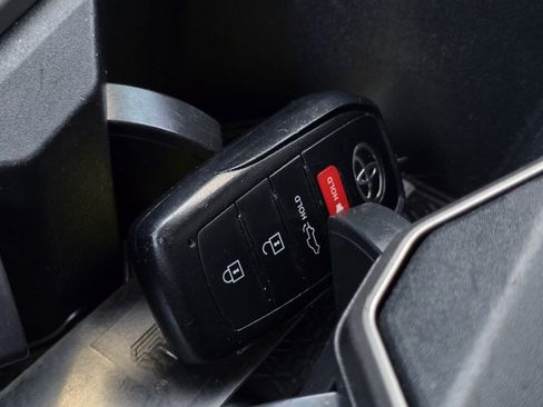 Used 2022 Toyota Tundra SR5 AWD/4WD image 20