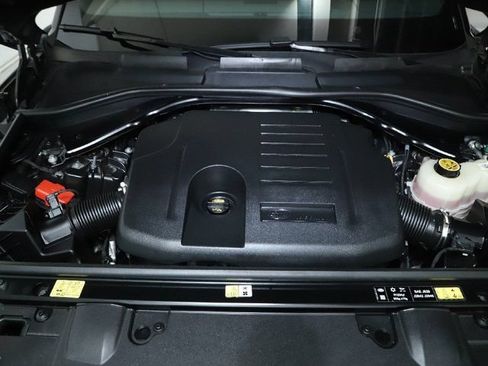 Used 2025 Land Rover Range Rover SE AWD/4WD image 37