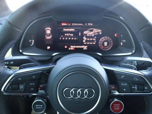 Used 2021 Audi R8 V10 w/ Premium Package RWD image 15