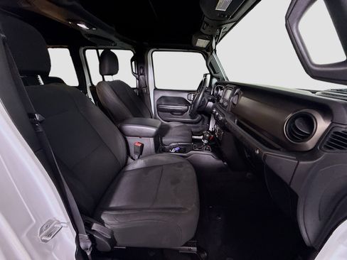 Used 2018 Jeep Wrangler Unlimited Sport S image 29