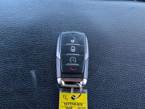 Used 2022 RAM 1500 Big Horn AWD/4WD image 34