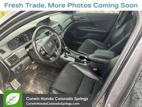 Used 2016 Honda Accord Sport image 11