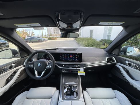 New 2026 BMW X5 xDrive50e image 12