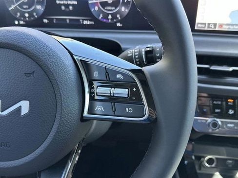 New 2026 Kia Seltos EX image 24