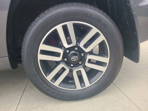 Used 2023 Toyota 4Runner Limited image 11