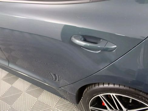 Used 2022 Kia Stinger GT2 image 34