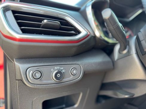 Used 2023 Chevrolet TrailBlazer RS w/ Convenience Package image 26