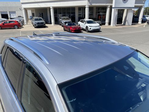 Used 2023 Volkswagen Tiguan SE FWD image 27