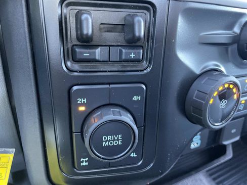 New 2026 Ford F250 XL w/ XL Chrome Package image 12