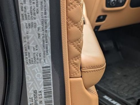 Used 2023 Jeep Grand Cherokee Summit AWD/4WD image 38